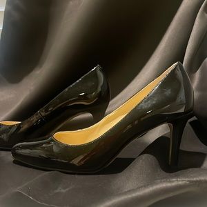 Cole Haan Grand OS Black Patent Leather Heels Size 7.5